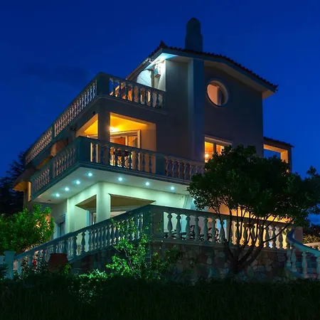 Vila Stella-majestic Hill-top Near In Korinthos