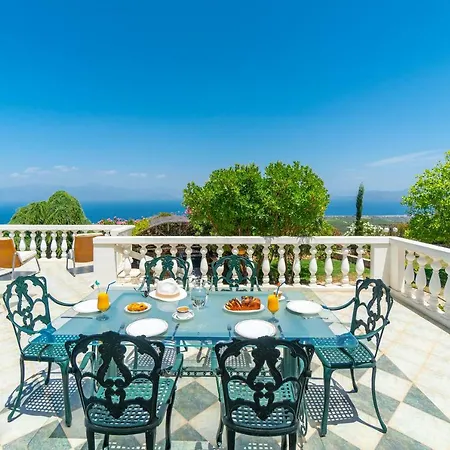 Stella-majestic Hill-top Near In Korinthos Vila *