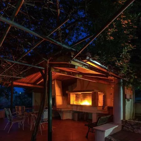 Stella-majestic Hill-top Near In Korinthos * Kiaton