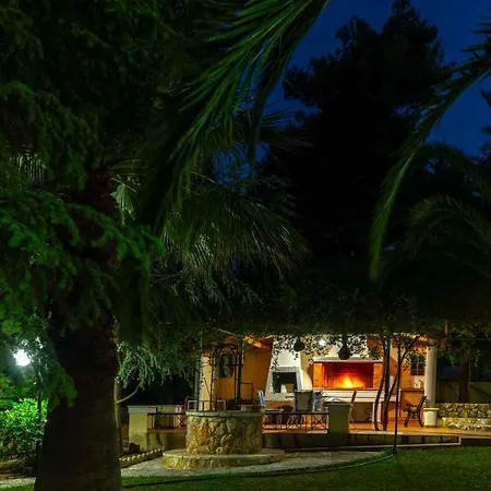 Stella-majestic Hill-top Near In Korinthos Kiaton